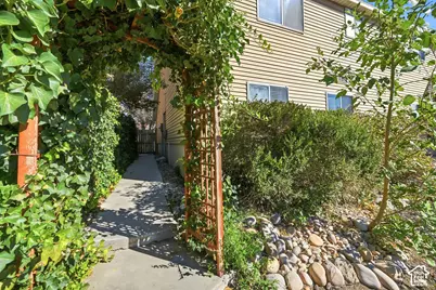 121 W Magic Dr, Murray, UT 84107 - Photo 40