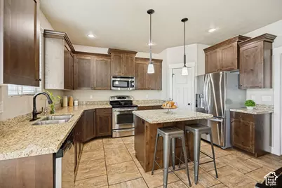 12979 S Geronimo Cir, Riverton, UT 84096 - Photo 8