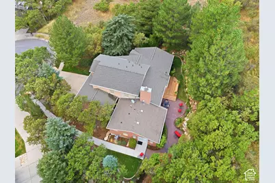 2957 E Lostwood Dr, Sandy, UT 84092 - Photo 64
