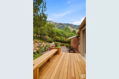 2957 E Lostwood Dr, Sandy, UT 84092 - Photo 58