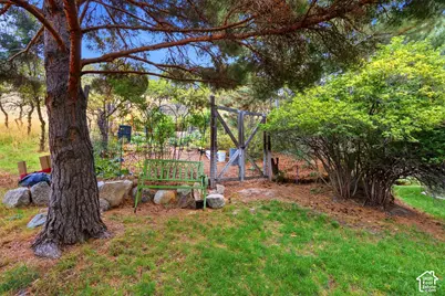2957 E Lostwood Dr, Sandy, UT 84092 - Photo 62
