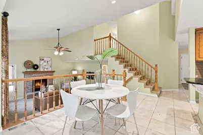 2957 E Lostwood Dr, Sandy, UT 84092 - Photo 18