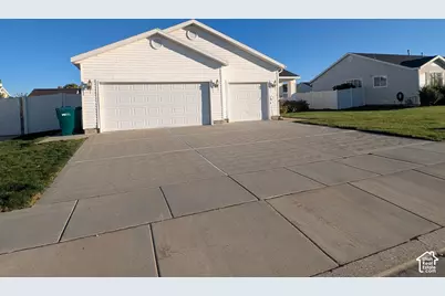 4054 W 5060 S, Roy, UT 84067 - Photo 2