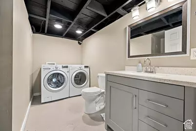 8099 S 700 E, Sandy, UT 84070 - Photo 32