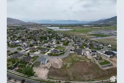 1367 W Cedar Pass Dr, Santaquin, UT 84655 - Photo 2
