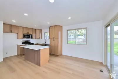 8012 S Bueno Vista Dr, West Jordan, UT 84088 - Photo 10