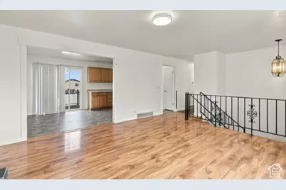 1952 W 12015 S, Riverton, UT 84065 - Photo 4