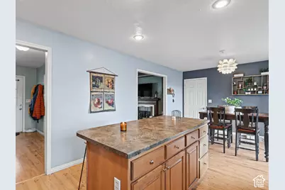 11372 S Alondra Way, Sandy, UT 84094 - Photo 10