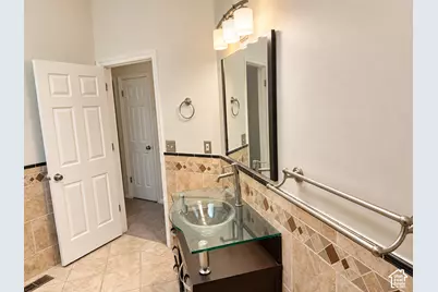 11976 S Hidden Rd E, Sandy, UT 84092 - Photo 26
