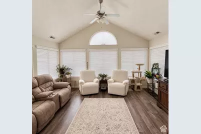1085 E 470 N #B, Lehi, UT 84043 - Photo 10