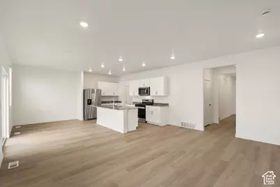 2484 N 1765 W #135, Clinton, UT 84015 - Photo 10