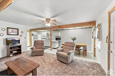 1095 W Acorn Ln, Midway, UT 84049 - Photo 6