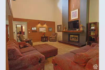 1787 S Sunset Dr, Kaysville, UT 84037 - Photo 14