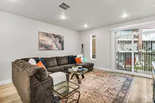 653 S 450 E, Clearfield, UT 84015 - Photo 10