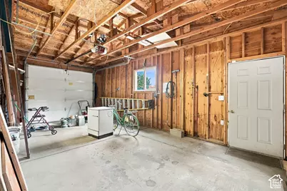 21 W 6830 S, Murray, UT 84107 - Photo 32