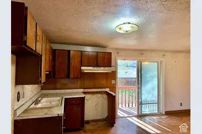 8688 S 3680 W, West Jordan, UT 84088 - Photo 10