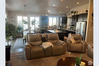 12917 S Sandy Slope Cir W, Riverton, UT 84065 - Photo 2