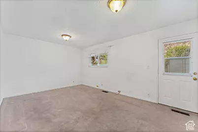 1233 E Center St, Springville, UT 84663 - Photo 14