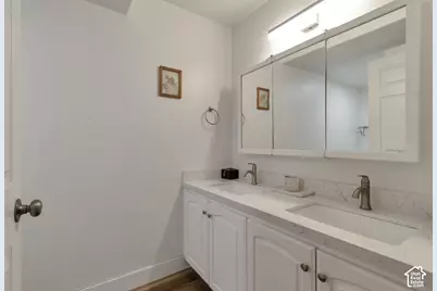 1060 S Orem Blvd #15, Orem, UT 84058 - Photo 10