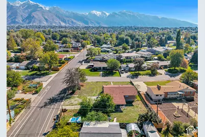 1855 E Brookhill Dr, Cottonwood Heights, UT 84121 - Photo 32