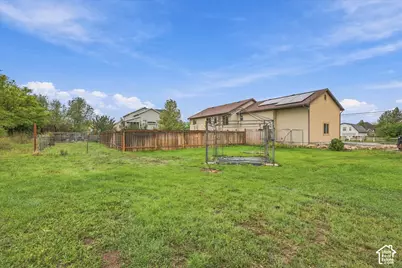 445 S Sunset Dr, Kaysville, UT 84037 - Photo 42