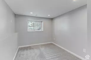 1671 E 2550 N, Layton, UT 84040 - Photo 24