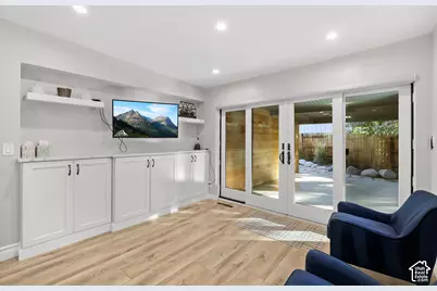 2090 E Cresthill Dr, Holladay, UT 84117 - Photo 16