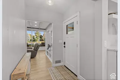 2090 E Cresthill Dr, Holladay, UT 84117 - Photo 12