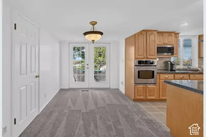9776 S Granite Hills Dr, Sandy, UT 84092 - Photo 10