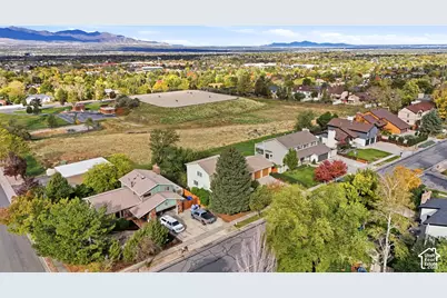 9776 S Granite Hills Dr, Sandy, UT 84092 - Photo 46