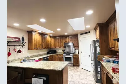 1896 W Park Dr S, Syracuse, UT 84075 - Photo 6
