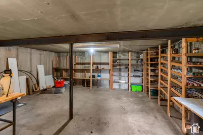 1009 N 250 E, Centerville, UT 84014 - Photo 34