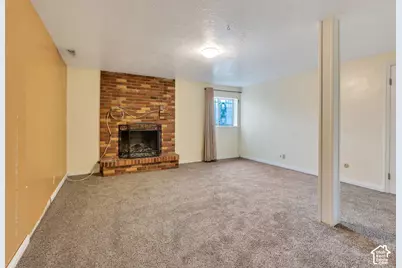 1009 N 250 E, Centerville, UT 84014 - Photo 24