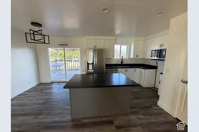 3950 Squire Crest Dr, Taylorsville, UT 84118 - Photo 8