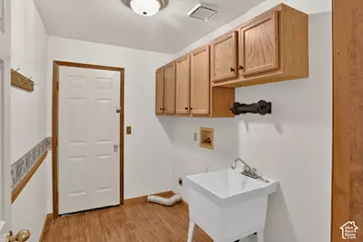 319 N Escalante Dr, Elk Ridge, UT 84651 - Photo 22