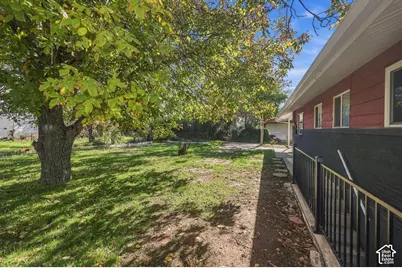 1874 N Matthew Dr W, Layton, UT 84041 - Photo 24