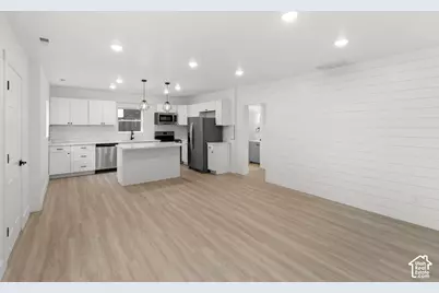2202 S Lake St, South Salt Lake, UT 84106 - Photo 4