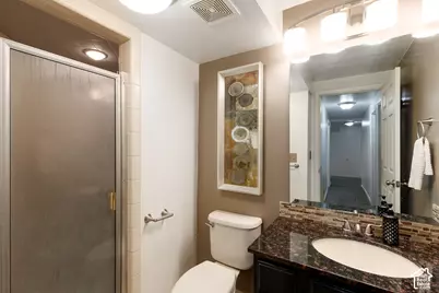 11528 S Summerfield Ln, Sandy, UT 84092 - Photo 46