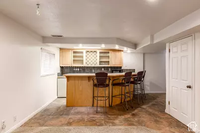 11528 S Summerfield Ln, Sandy, UT 84092 - Photo 40
