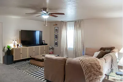 1028 E Gordon Ave N, Layton, UT 84040 - Photo 20