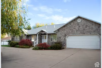 1028 E Gordon Ave N, Layton, UT 84040 - Photo 2