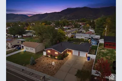 4868 S 300 W, Washington Terrace, UT 84405 - Photo 2