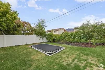 4868 S 300 W, Washington Terrace, UT 84405 - Photo 36