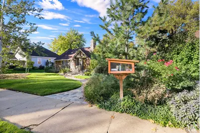 2861 Marilyn Dr, Ogden, UT 84403 - Photo 2