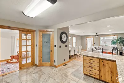 62 Ronald Ave, Layton, UT 84041 - Photo 10