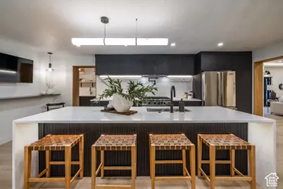 1975 E Gunderson Ln S, Holladay, UT 84124 - Photo 4