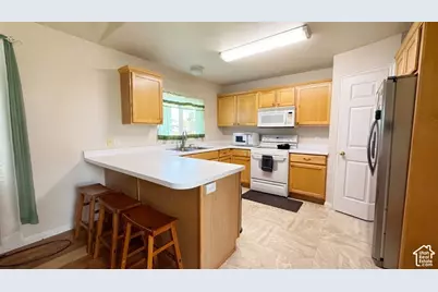 1582 S 2250 E, Spanish Fork, UT 84660 - Photo 4