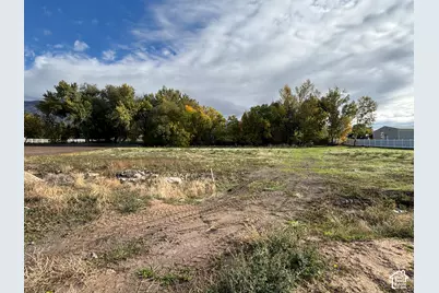 1158 W 3425 N #212, Pleasant View, UT 84414 - Photo 2