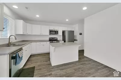3358 S Alder Ln, Syracuse, UT 84075 - Photo 16