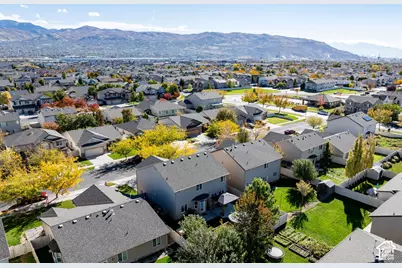 947 N Hillingdon Ct W, North Salt Lake, UT 84054 - Photo 36